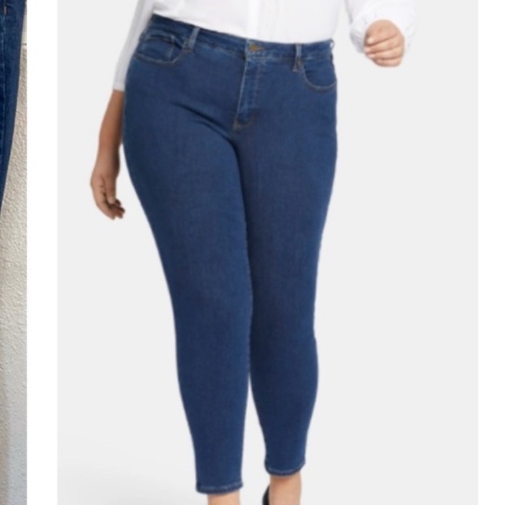 NWT NYDJ blue denim jeans with comfort stretch